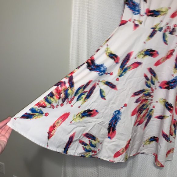 Colorful Feather Sleeveless Dress, Size Medium - Picture 2 of 13